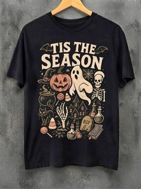 Tis The Season Halloween Graphic Tee - Black
